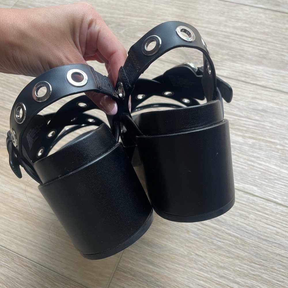 AEROSOLES Black Platform Sandals - Picture 6 of 7